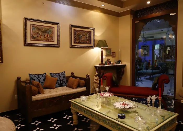 Aura Homestay Royal Villa